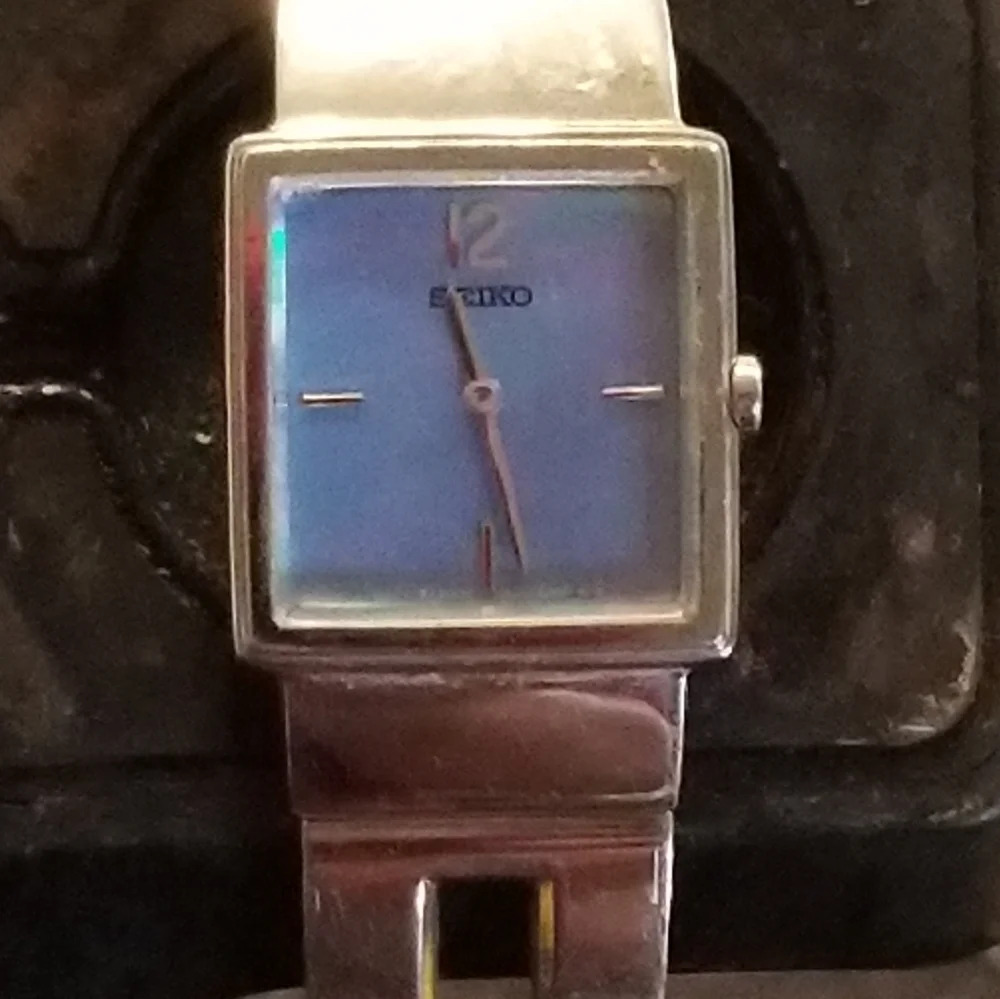 Vintage 00s Seiko Square Faced watch - Picture 1 of 6